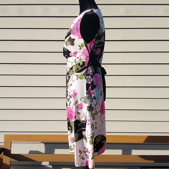 White floral keyhole dress size Small - Picture 5 of 11